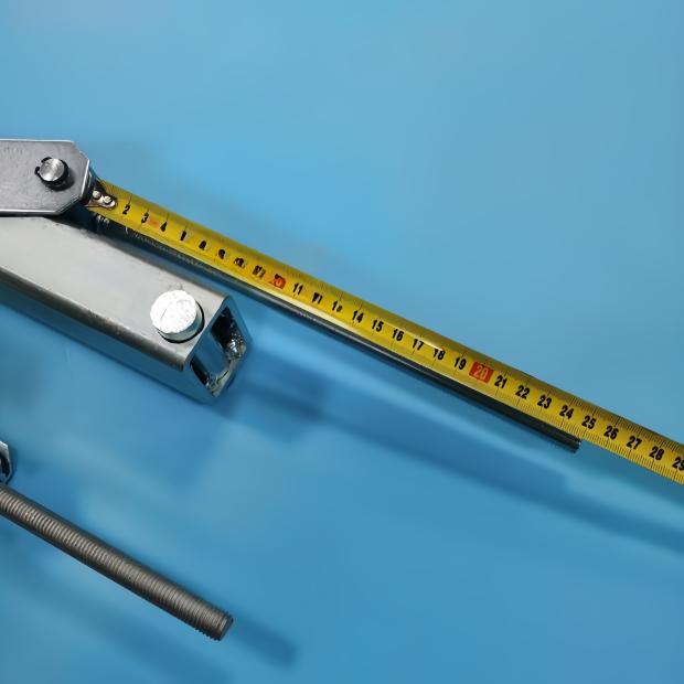 DAA332L3 Escalator Handrail Tesion Chain with 7 Rollers Pitch Is 82mm Roller Size 76*54*6201