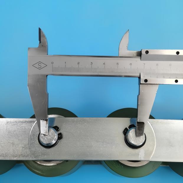  SOK Original Quality Escalator pressure chain with 10 Rollers pitch Is 90mm Roller Size 60*55 