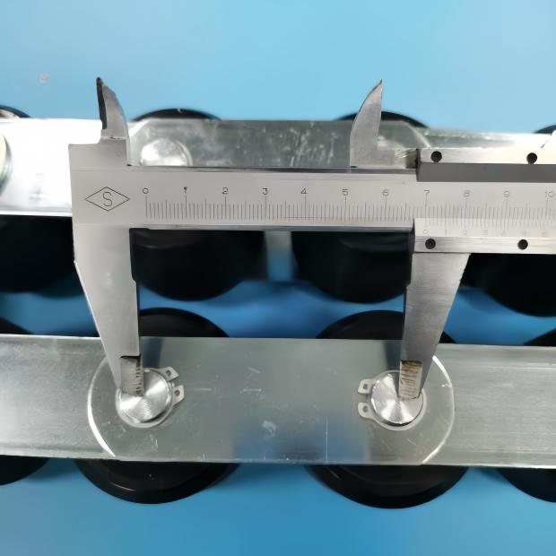  SOK Original Quality Escalator Pressure Chain with 10 Rollers Pitch Is 70mm Roller Size 60*55mm Escalator Parts