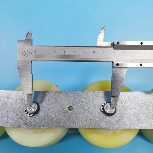  SOK GAA332Z4 Escalator Handrail Tension Chain With 7 Rollers Travelator Pressure Chain