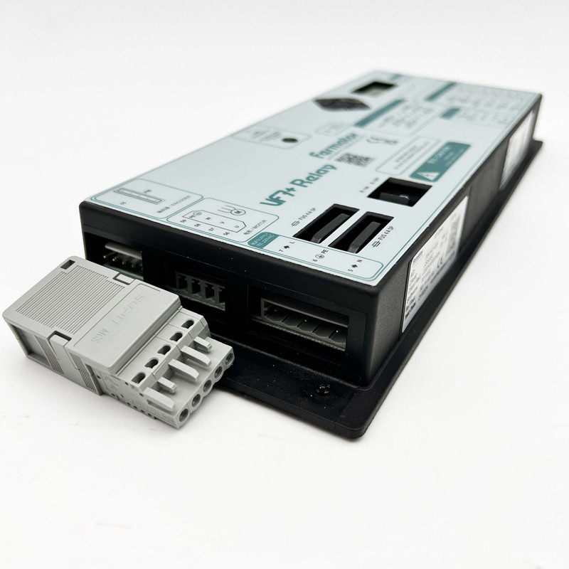 SOK Elevator parts VF7+ Farmator Elevator Door Machine Inverter Used For 3300/3600 Lift Spare Parts Box Controller
